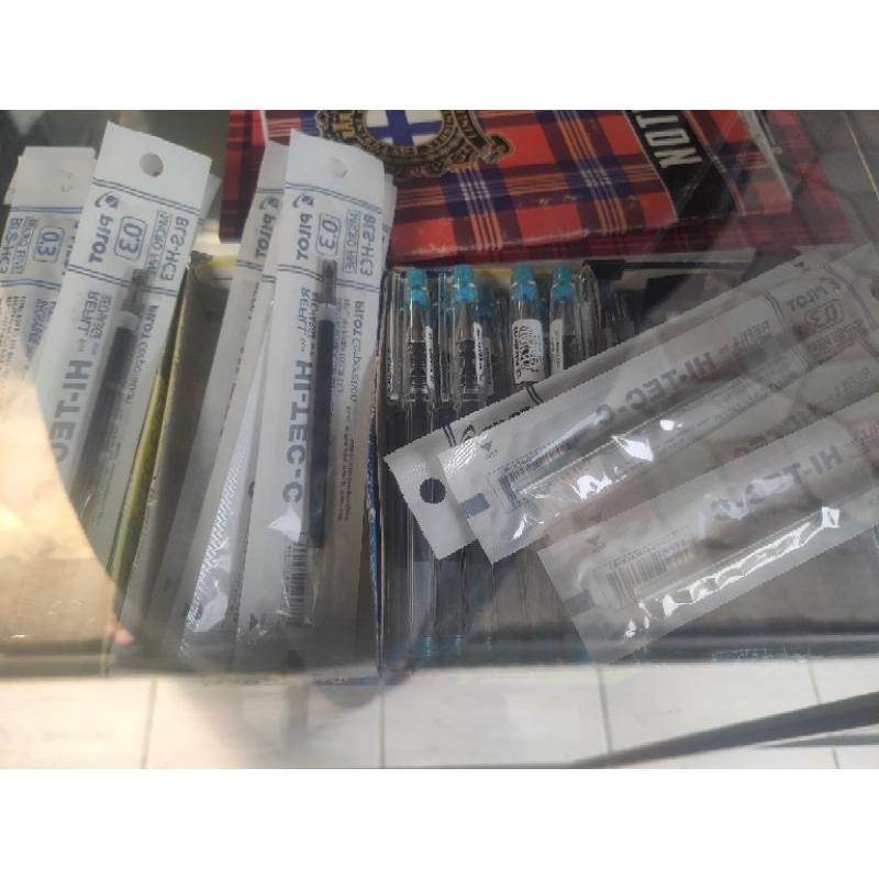 

HITEC PILOT MATA PENA 0,3