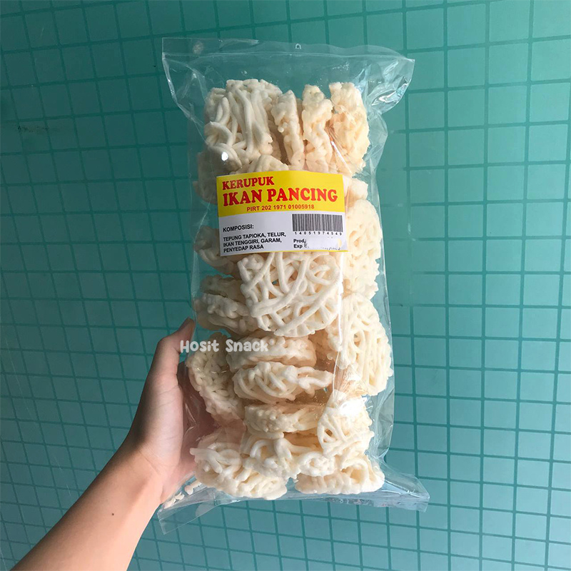 

Kerupuk Keriting Bangka Cap Ikan Pancing 200gr / Kerupuk Bangka / Krupuk Ikan Tenggiri Bangka Bulat Kecil / Kerupuk Mawar Bangka Enak Halal