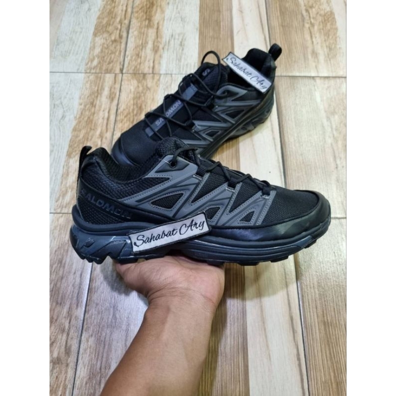 Sepatu XT-6 Expanse Black Ebony