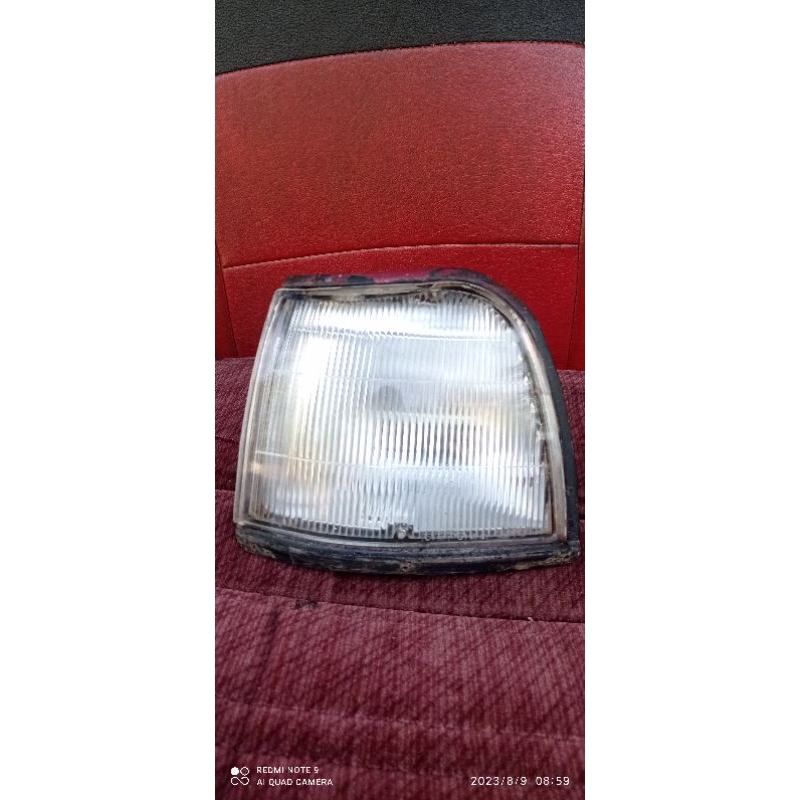 lampu senja/ sein daihatsu charade cx/winer/classy (kiri)
