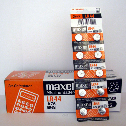 Baterai Kancing Maxell LR41, LR44