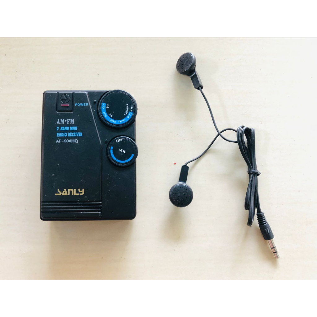 RADIO MINI RADIO PORTABLE JADUL RADIO WALKMAN AM/FM AUTO SCAN RADIO AM/FM RECEIVER JADUL OLD  MURAH 