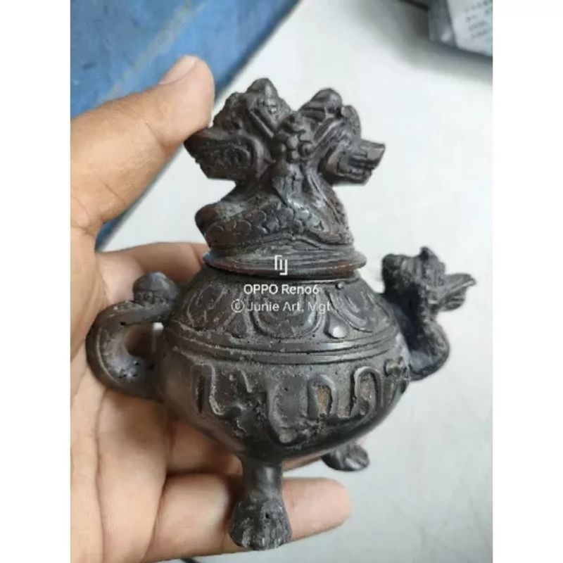 Gentong bokor naga Hitam Kuningan Asli