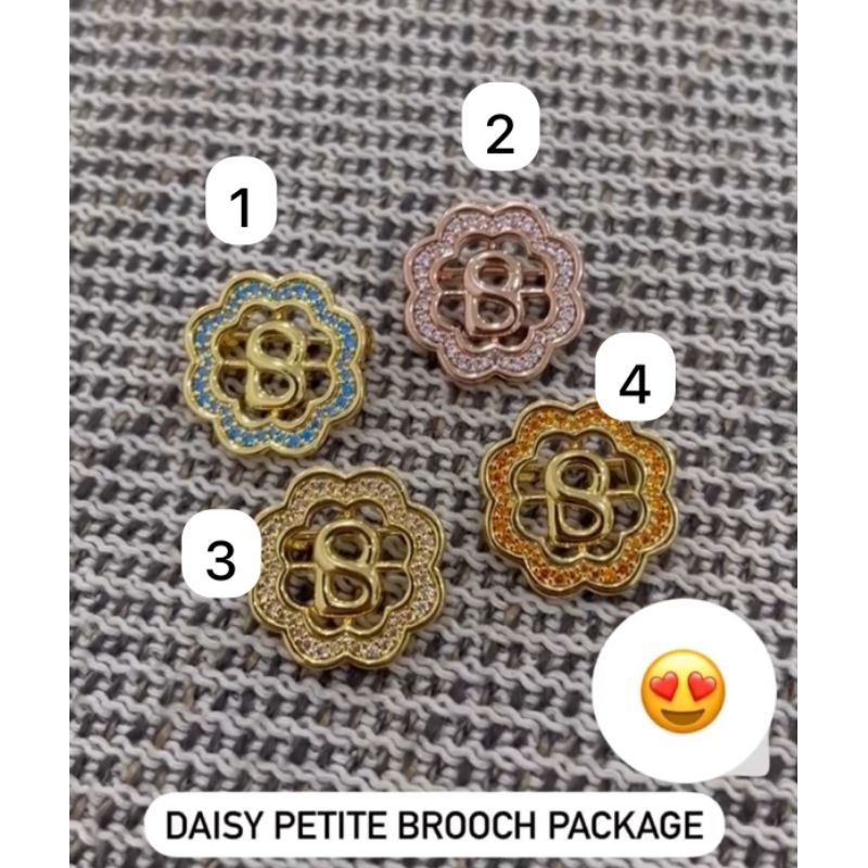 DAISY PETITE BROOCH BUTTONSCARVES X CHUPA CHUPS