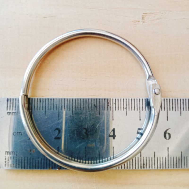 

Ring binder (buka tutup)