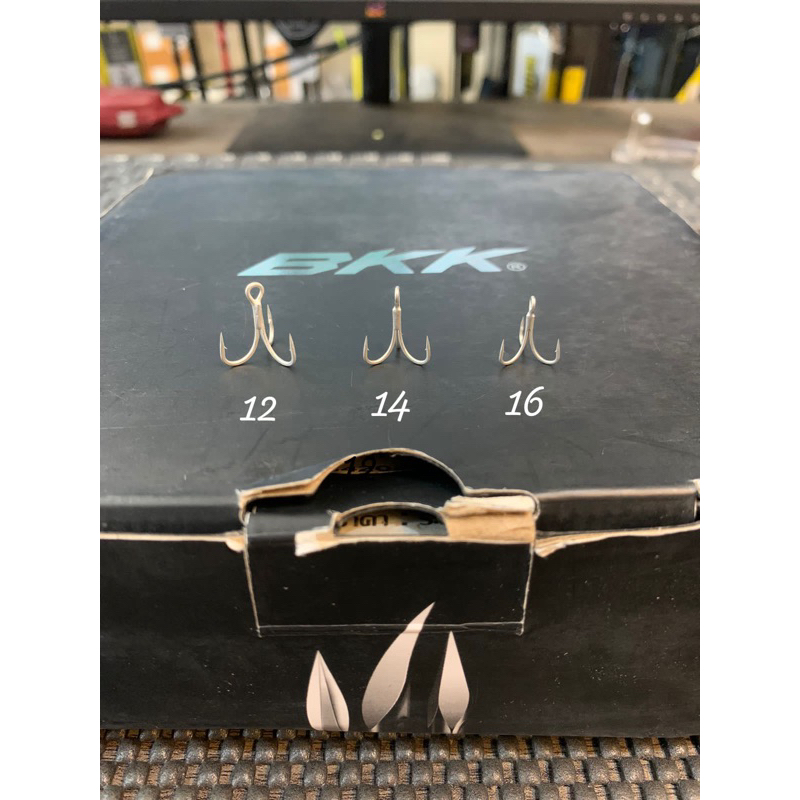 Treble Tripel Hook Bkk Fangs 6066-3X-NP Ultralight