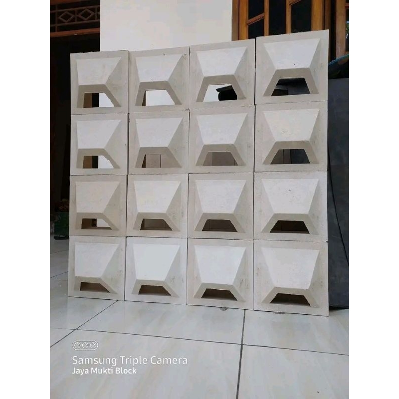 Roster beton anti tampias