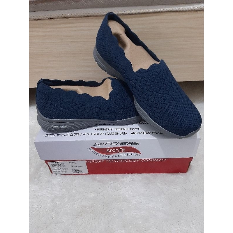 (New) Skechers Arch Fit Seager Navy Ukuran 38
