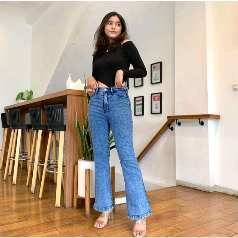 Cutbray Snow blue . jeans cutbray Felissa hits