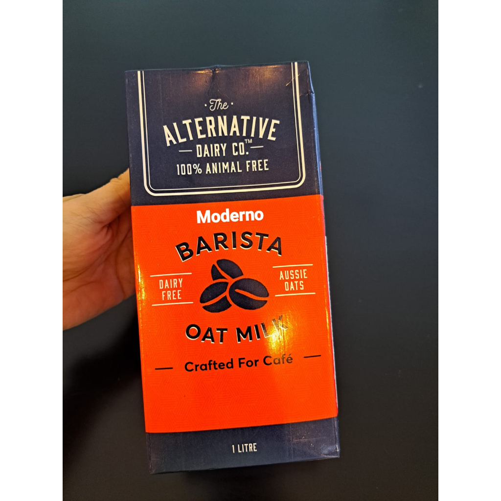 

Alternative Dairy co Oat milk 1 liter