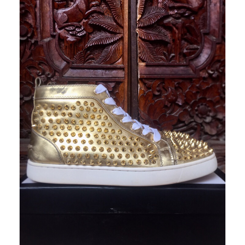 Christian Louboutin Paris