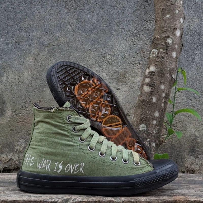 Converse All Star x the Doors The War Is Over HI (sz 39.5) ori 100%