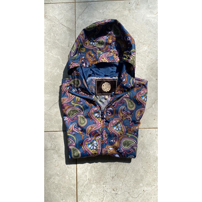 prety green paisley