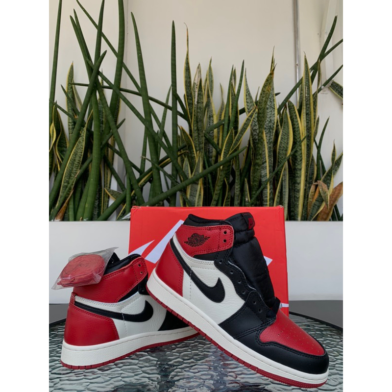 Jordan 1 Retro High Bred Toe 38