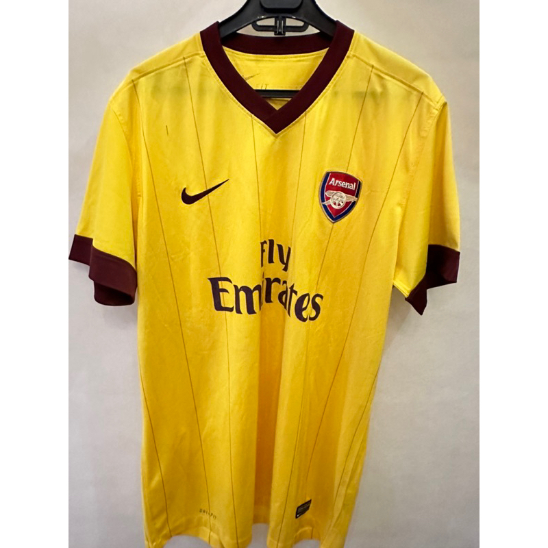 Preloved Kaos Arsenal