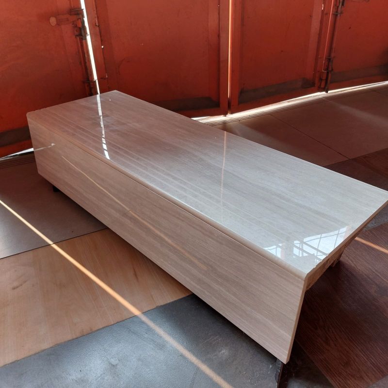 GRANIT TANGGA 30X100 ABU ABU GLOSSY