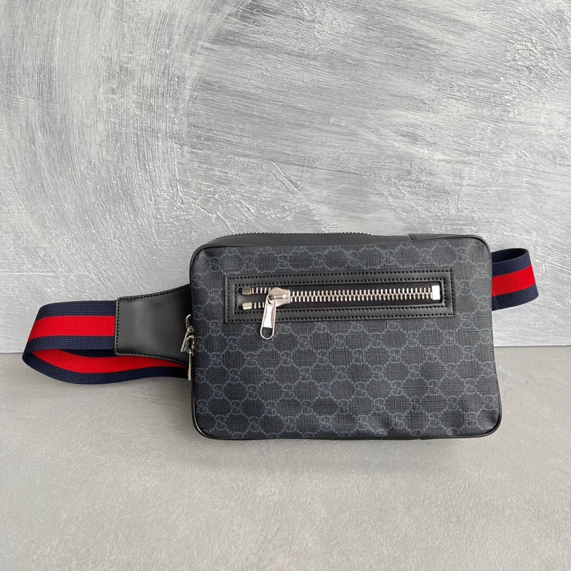 Gucci GG supreme vertical belt bag in black