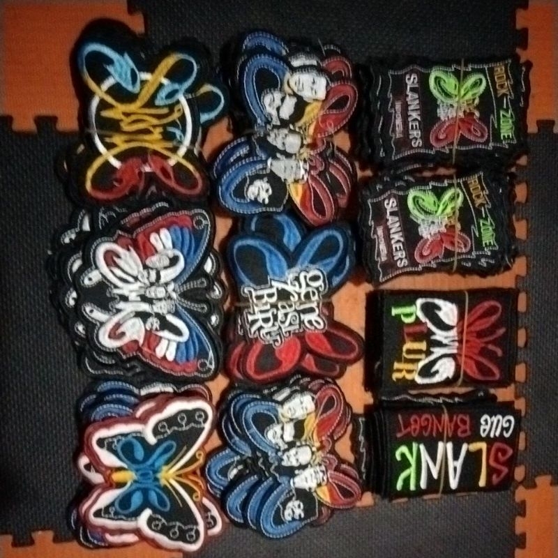 Bordiran Slank Ukuran Sedang.