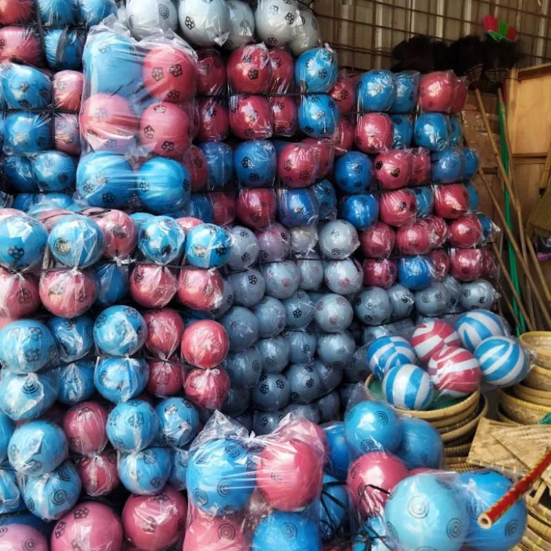 BOLA PLASTIK Bola Mainan Bola Sepak Futsal besar Bola Tendang