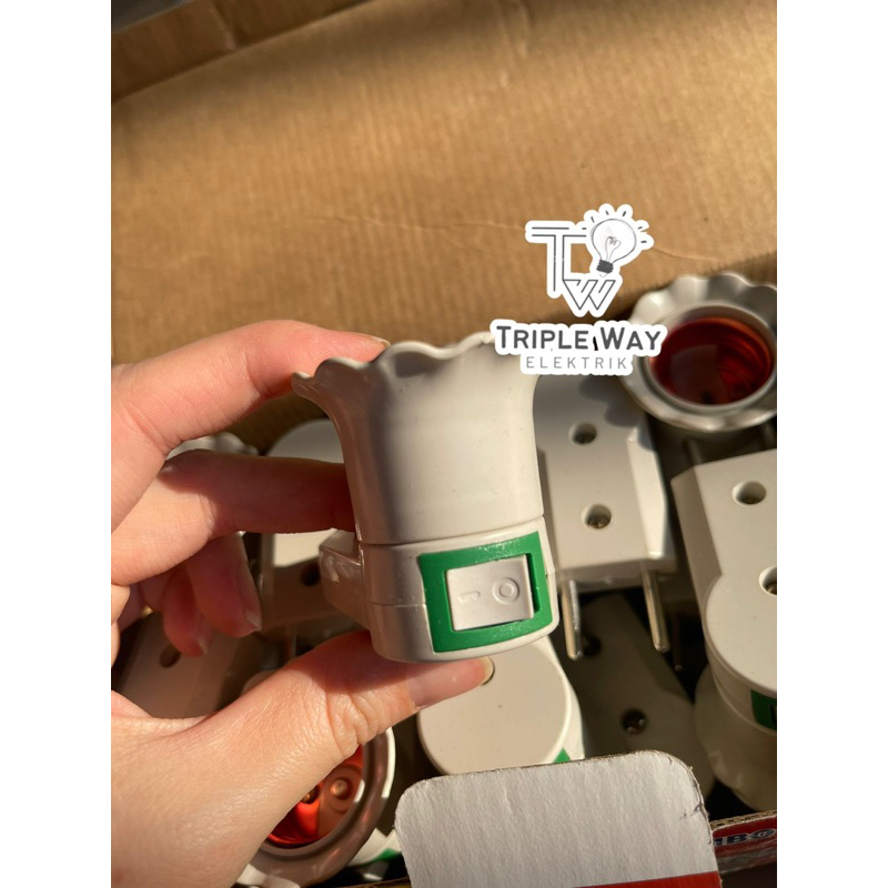 fitting colok jumbo + switch warna / fitting lampu tidur