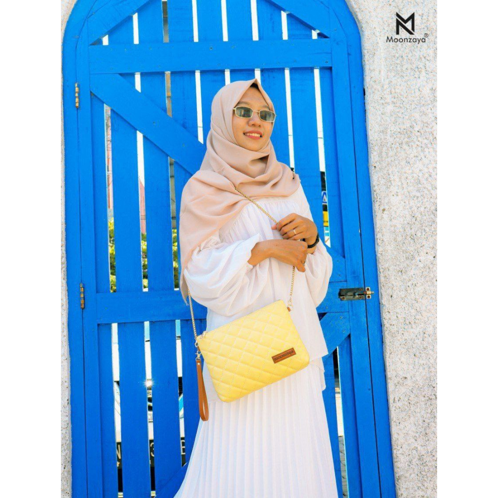 Best Seller Clutch Wening Hand Bag by Monzaya