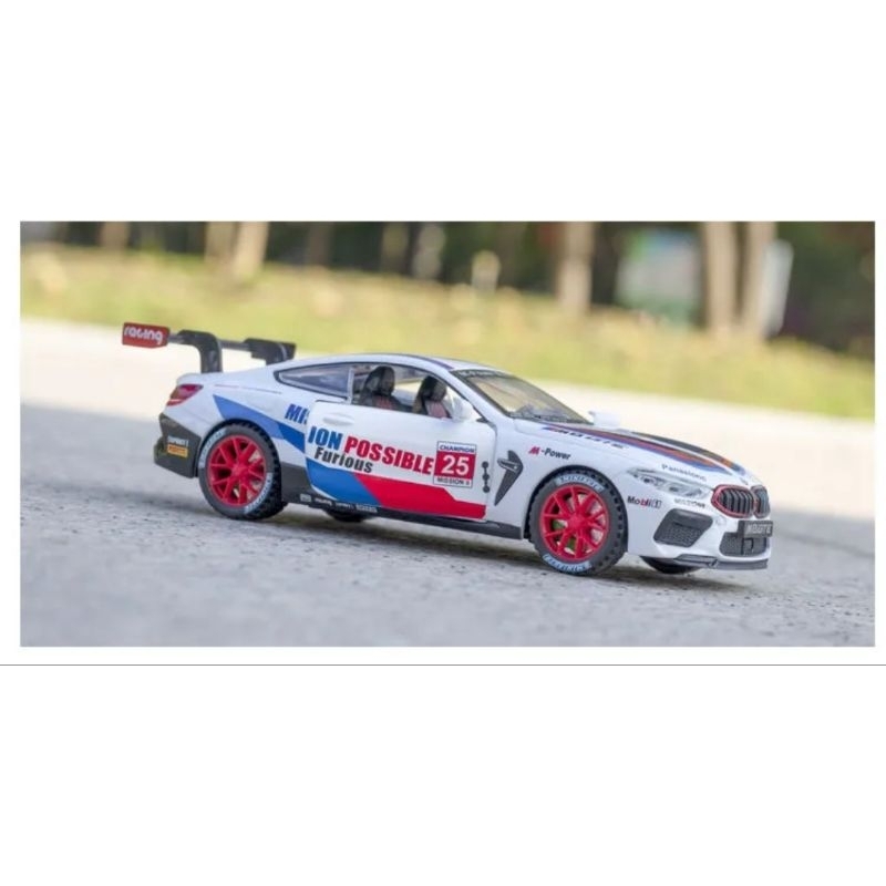 Diecast Mobil BMW M8 GLE  Die-cast Mobil Sport Recing Skala 1:32 Miniatur Mobil Balap Pajangan