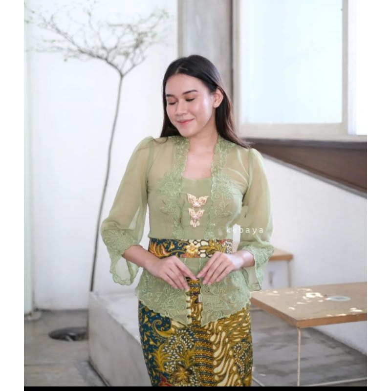 KEBAYA BORDIR BALI MODERN TANGAN LONCENG