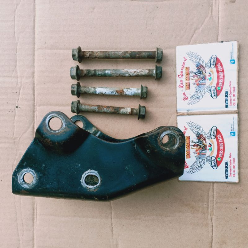 pangkon mesin depan megapro primus mm hiu