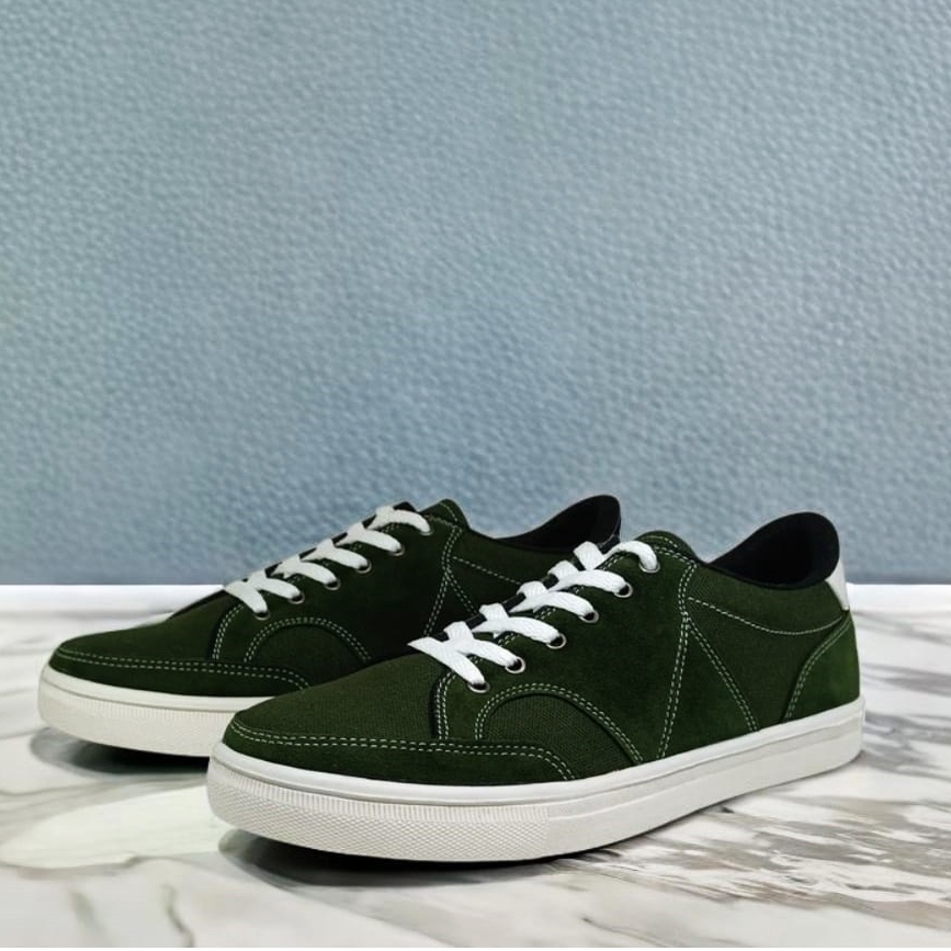 Cole Green Sepatu Sneaker Pria Kerja Kuliah Kasual Fashion Cowok Keren