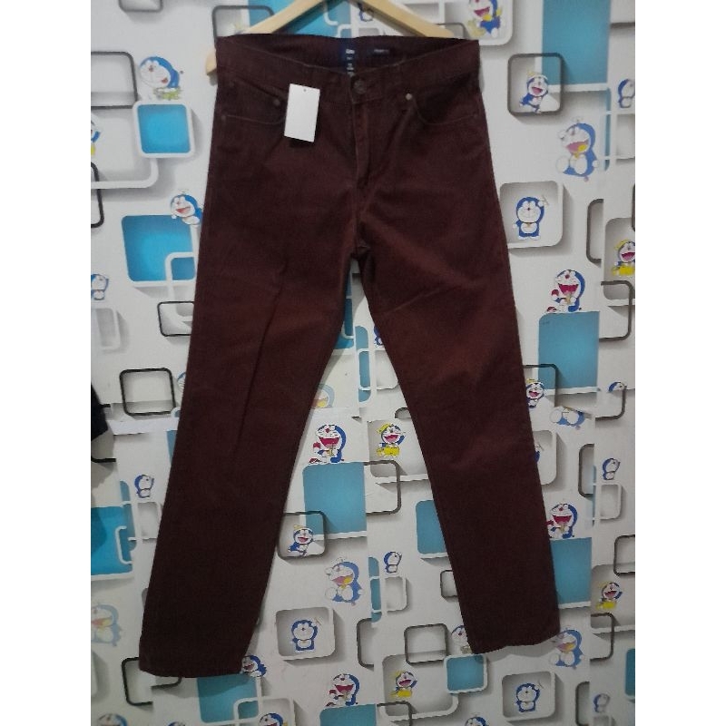 CELANA.CHINOS.GAP.ORIGINAL