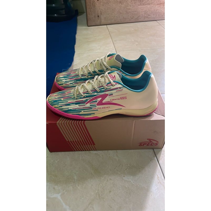 sepatu futsal second original specs ls reborn 41