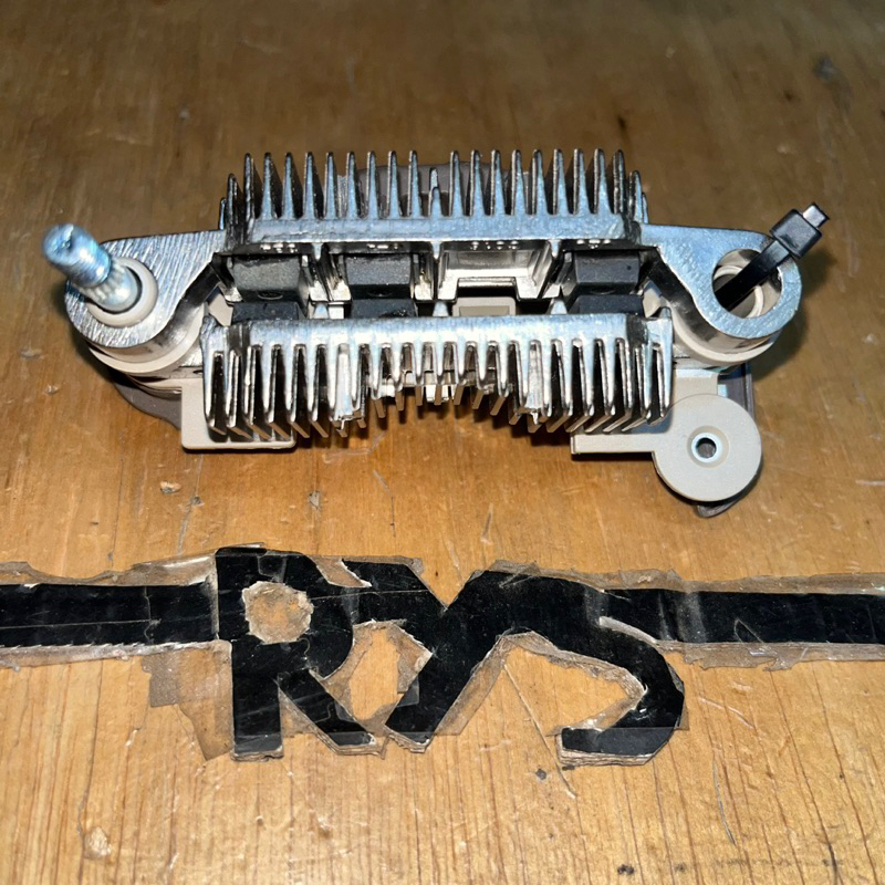 RECTIFIER / DIODA / SILIKON CAS ALTERNATOR AGYA AYLA SIGRA CALYA