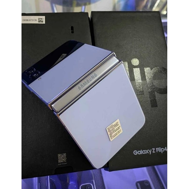 SamsungZ flip4 5G 8/256gb
