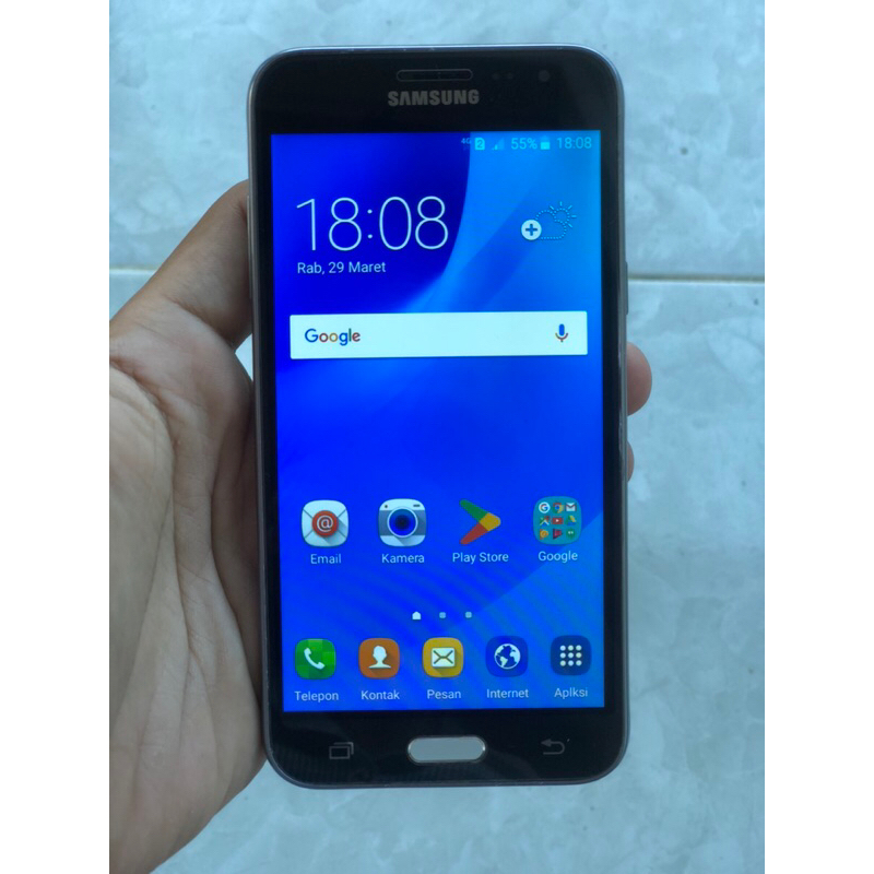 Samsung J3 (2016)