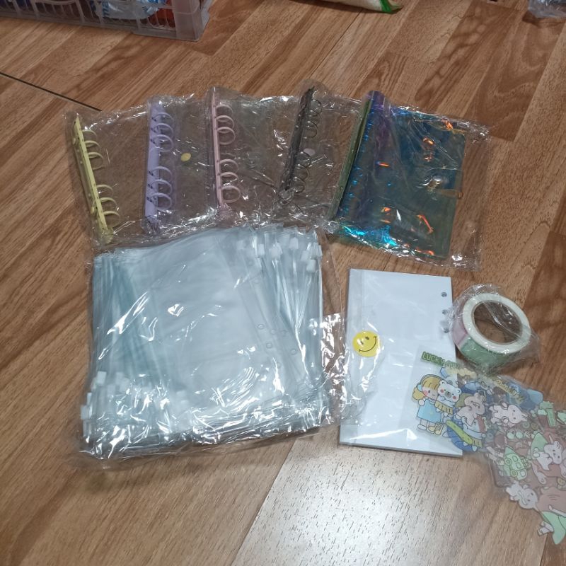 

100 Ziplock A6 + Free Binder Sequin