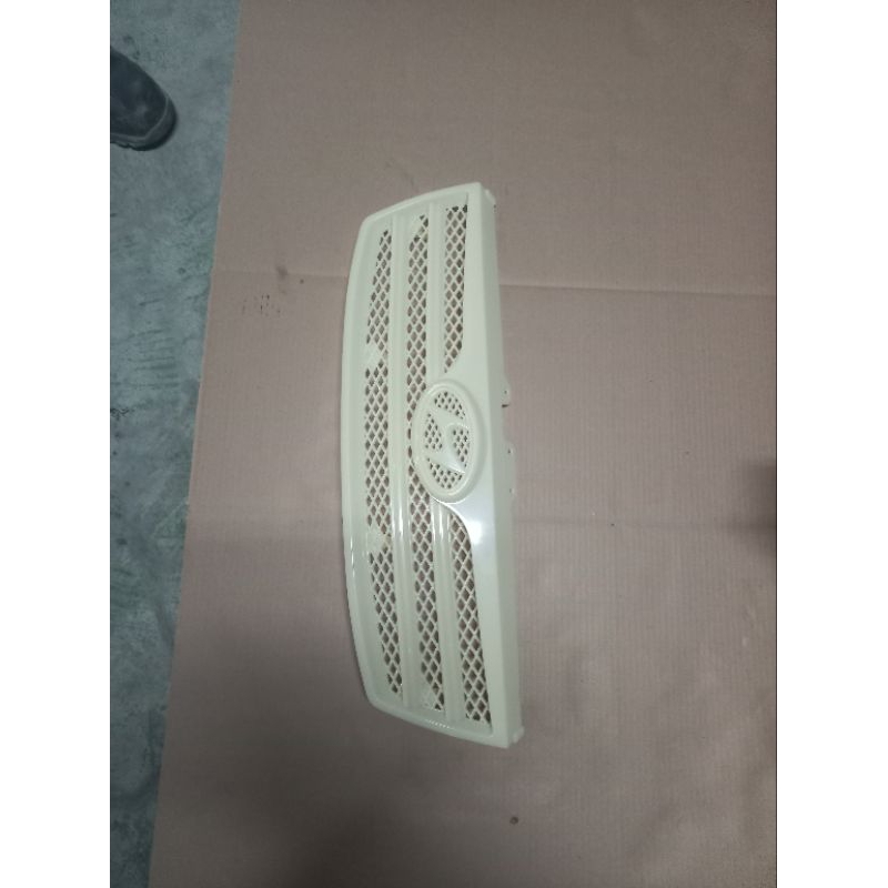Grill hyundai new avega 2008-2012 mentah
