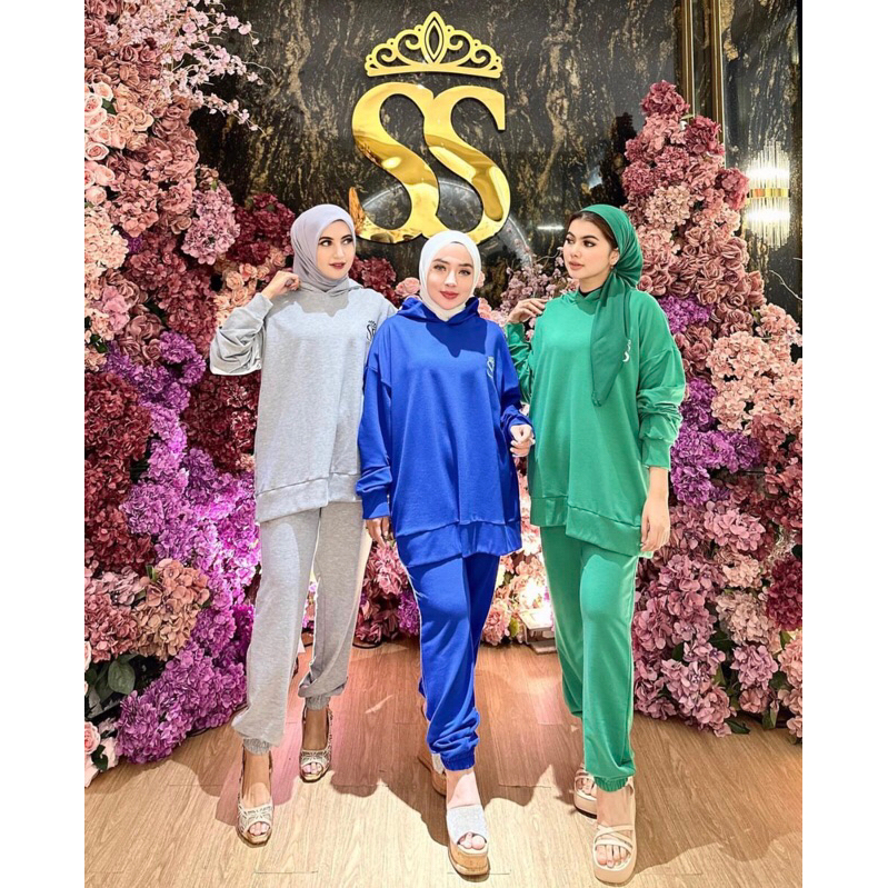 ONE SET HOODIE NEW SHELLASAUKIA ORIGINAL