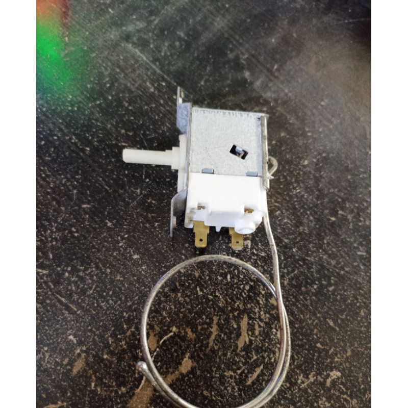 Thermostat termostat kulkas toshiba 1pintu BU-292 originalTermostat kulkas toshiba original 1 pintu.
