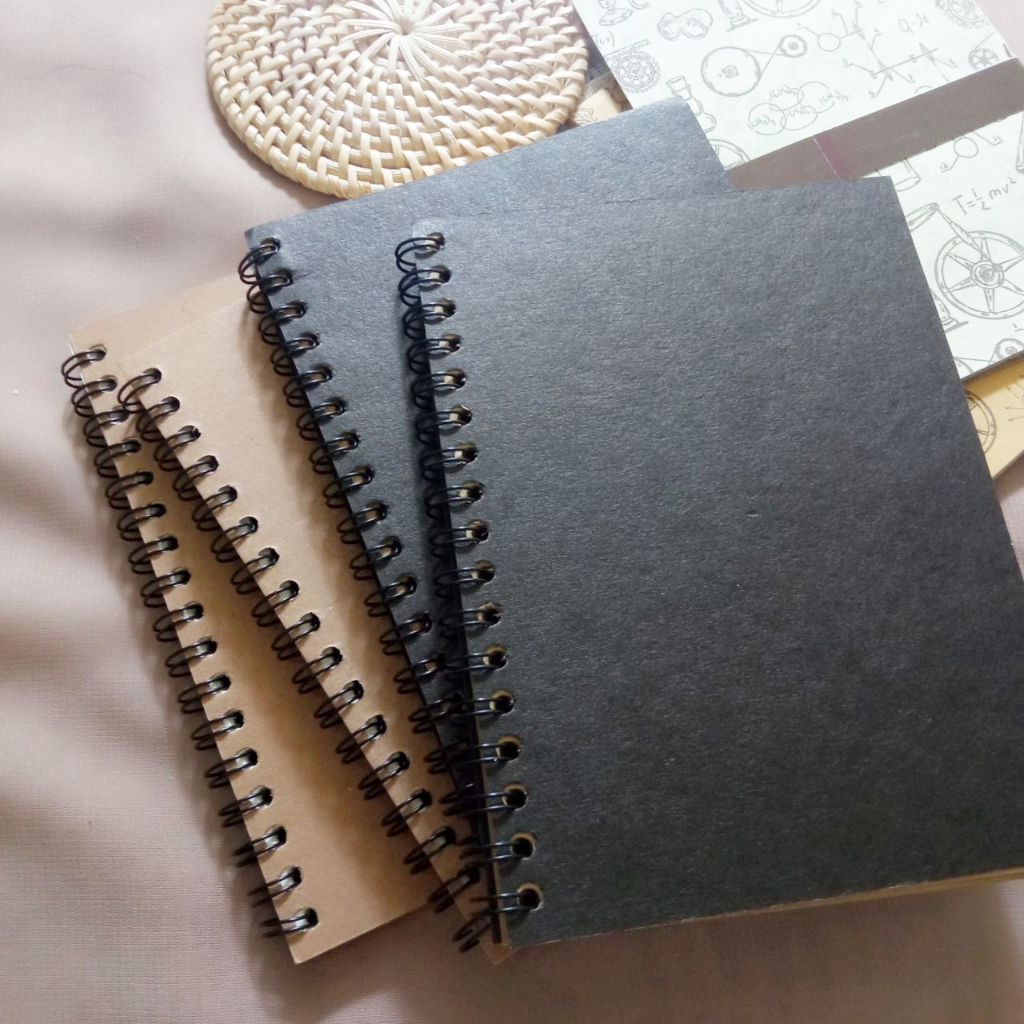 

Note book / Sketch book / Diary book / Journal book A6 Vintage Brown paper isi 100 halaman