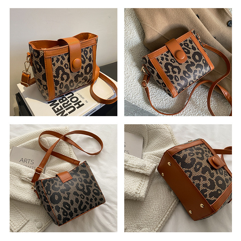 Funatic Tas Selempang Leopard Wanita Import Lucu Kekinian Fashion Korea FA1111