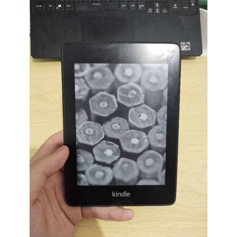 Amazon Kindle Paperwhite 10th Generation 8GB Bekas