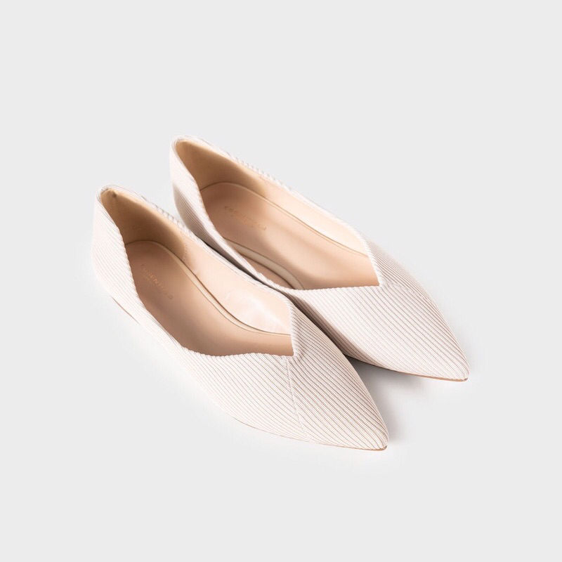 URBAN&CO Essentials Flat Shoes Arum Beige