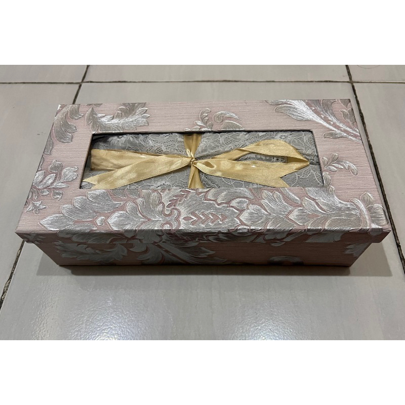 

Box tambahan untuk kado/hampers/hadiah