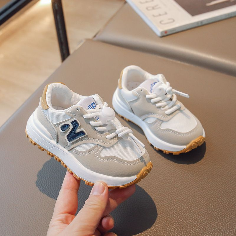 (Kiddiwear) Sepatu Sneaker Anak / Sepatu Anak Casual  Import Usia 1 - 8 Tahun MBK109
