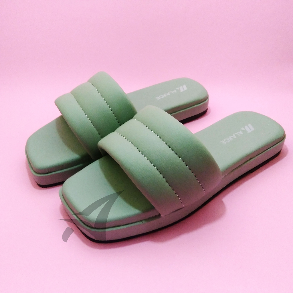 SENDAL SELOP WANITA FLAT BUSA EMPUK CASUAL SLIDE KARET SANDAL SLOP PEREMPUAN IBU TERBARU KEKINIAN CEWEK CASUAL