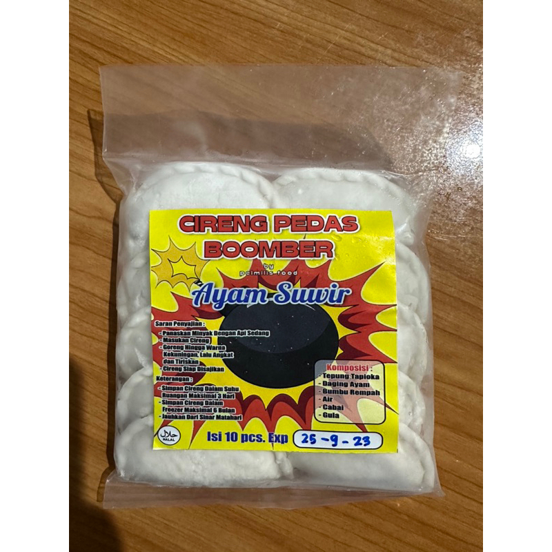 

Cireng Pedas Boomber Ayam Suwir isi 10pcs / cireng mercon