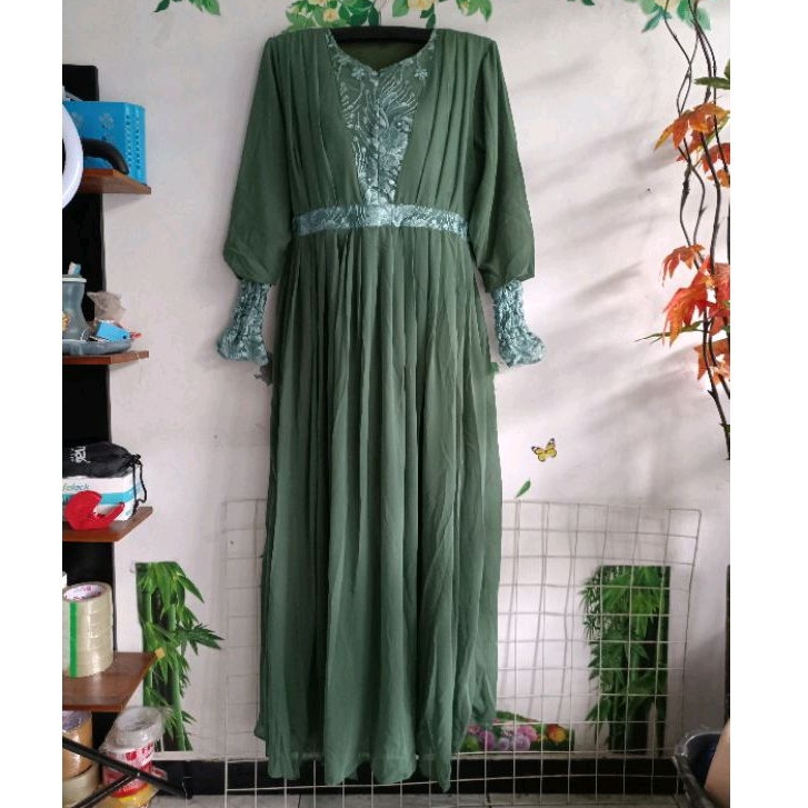 BerMus - Gamis Mewah Elegan Ceruty Premium mix brukat mutiara/sage green