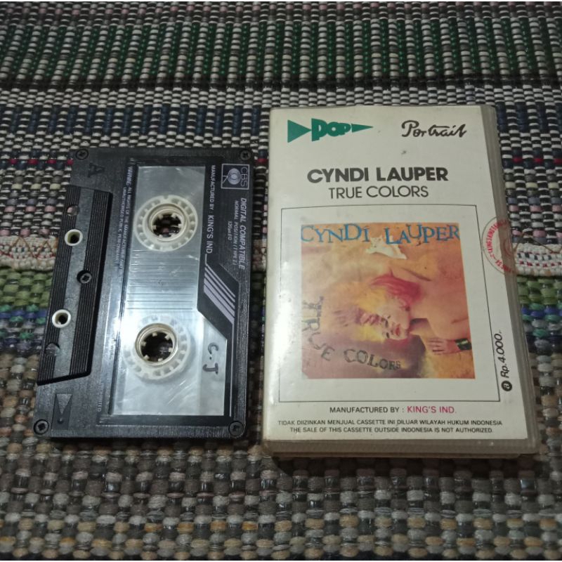 Kaset pita Cyndi Lauper - true colors