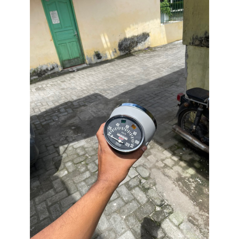Batok Lampu YL Bahan Besi Set Speedometer Detail Original BY Whellprof