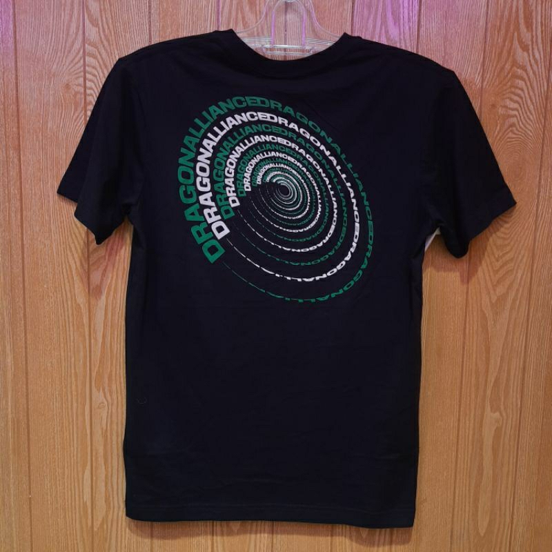 Kaos Pria Dragon Alliance Original Planet Surf